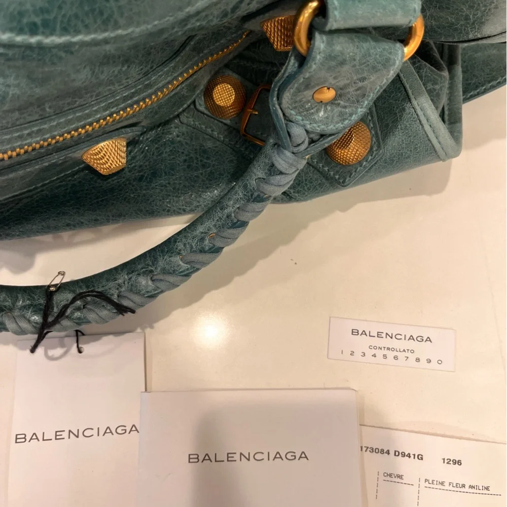 Balenciaga Classic City Bag – Turquoise Agneau Leather with Gold Hardware - Picture 6 of 12